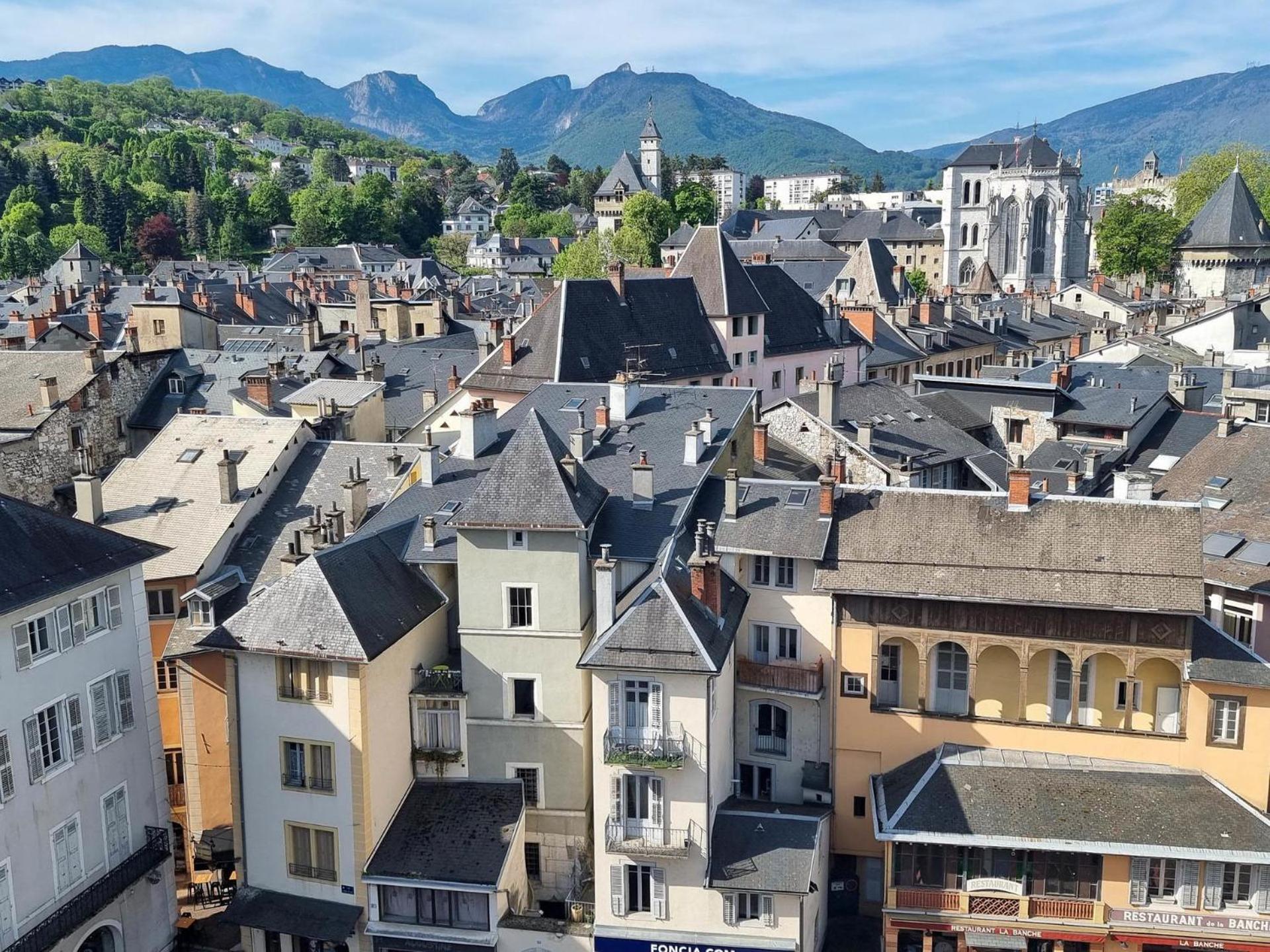 Modhumita Hotel Chambéry Eksteriør billede